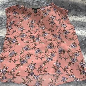 Floral pink top